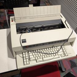 IBM Wheelwriter 6 Typewriter