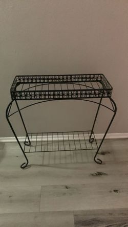 Plant Stand 🪴