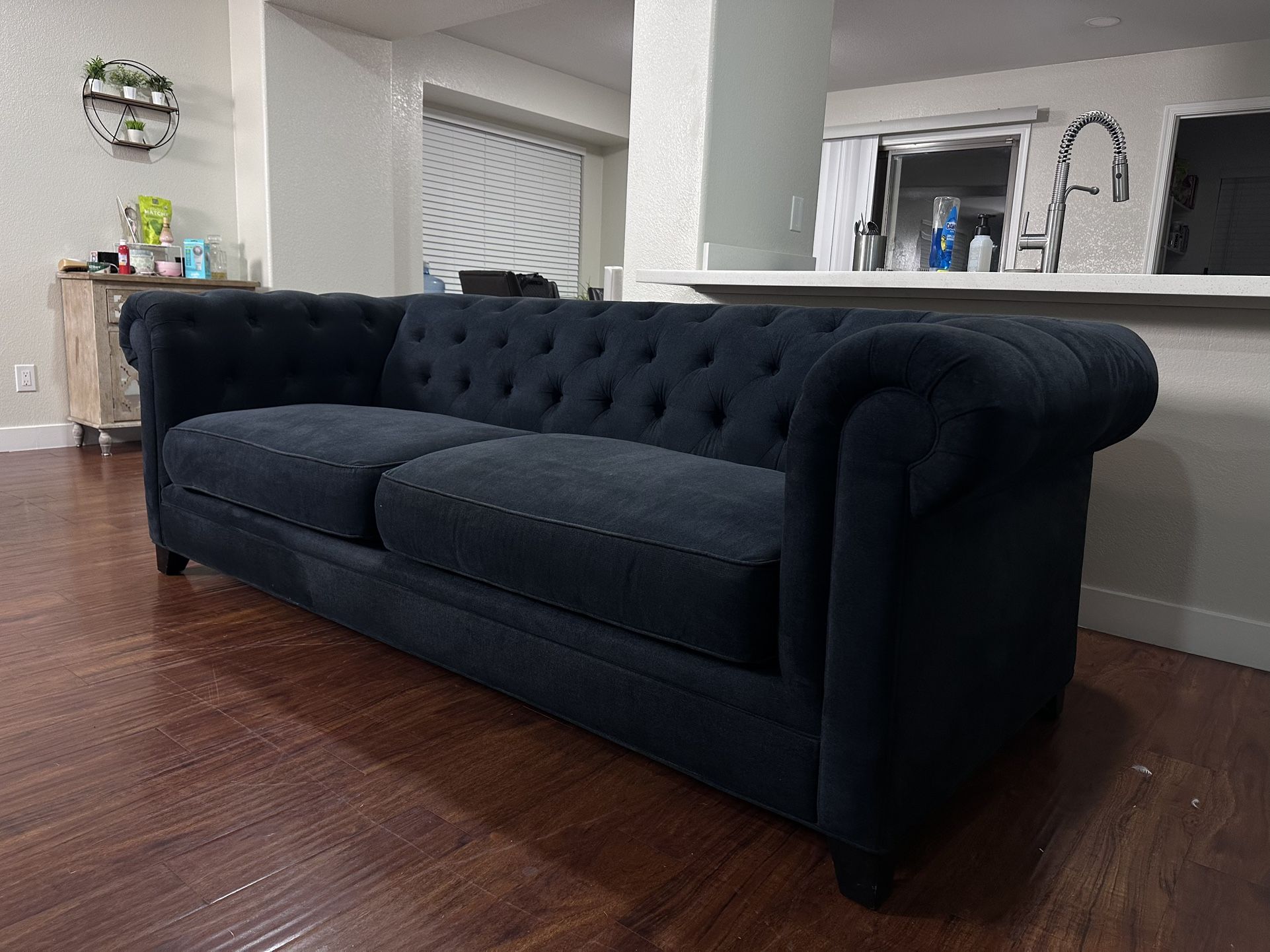 Oversized Chesterfield Sofa- Free Delivery 