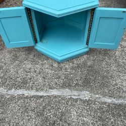 Hexagonal Lamp Table With Storage 