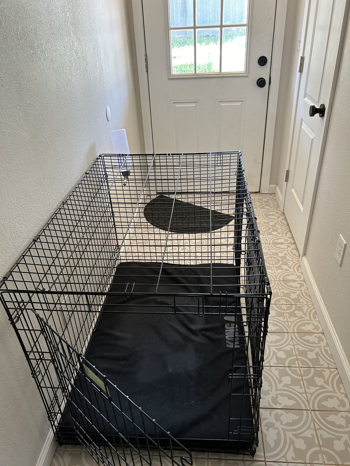 XL Dog Kennel  With Kong Bed