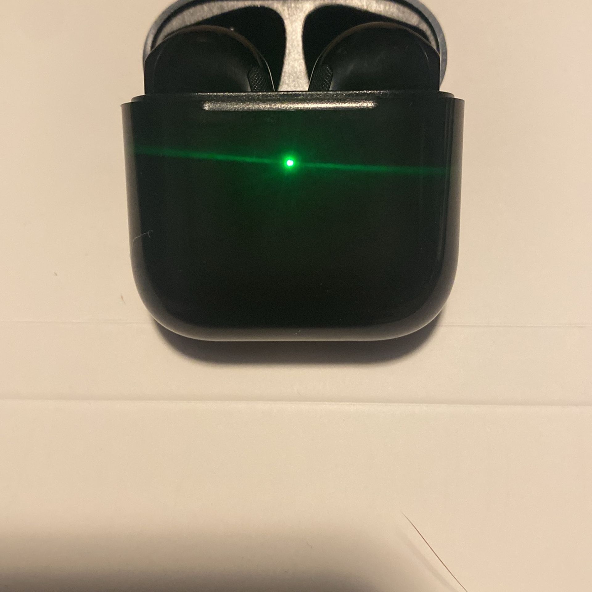 AirPods 4
