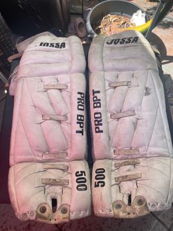 Hockey goalie pads