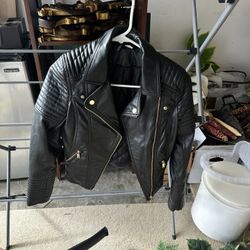 leather jacket for girls size small or 14 girls look in last picture 