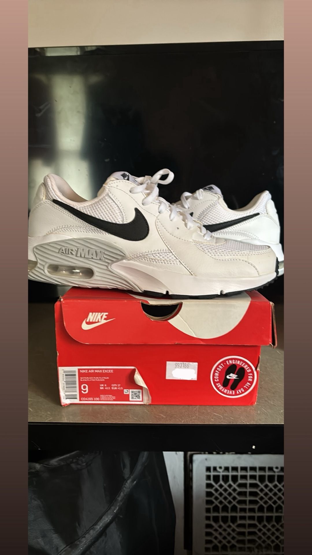 Nike Air Max Exce Women's Shoes size 9