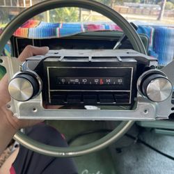 Original GM Radio For Gbody Monte Carlo 1978
