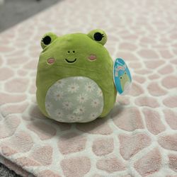 Wendy, the spring season squishmallow 8”