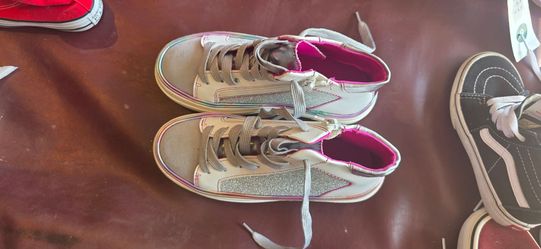 Steve Madden Girls’ Glitter High-Top Sneakers