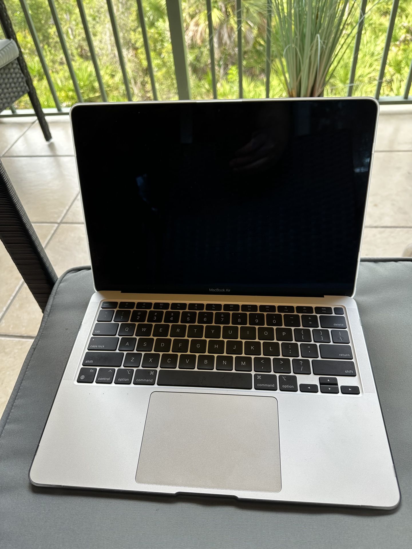 McBook Air 2020 