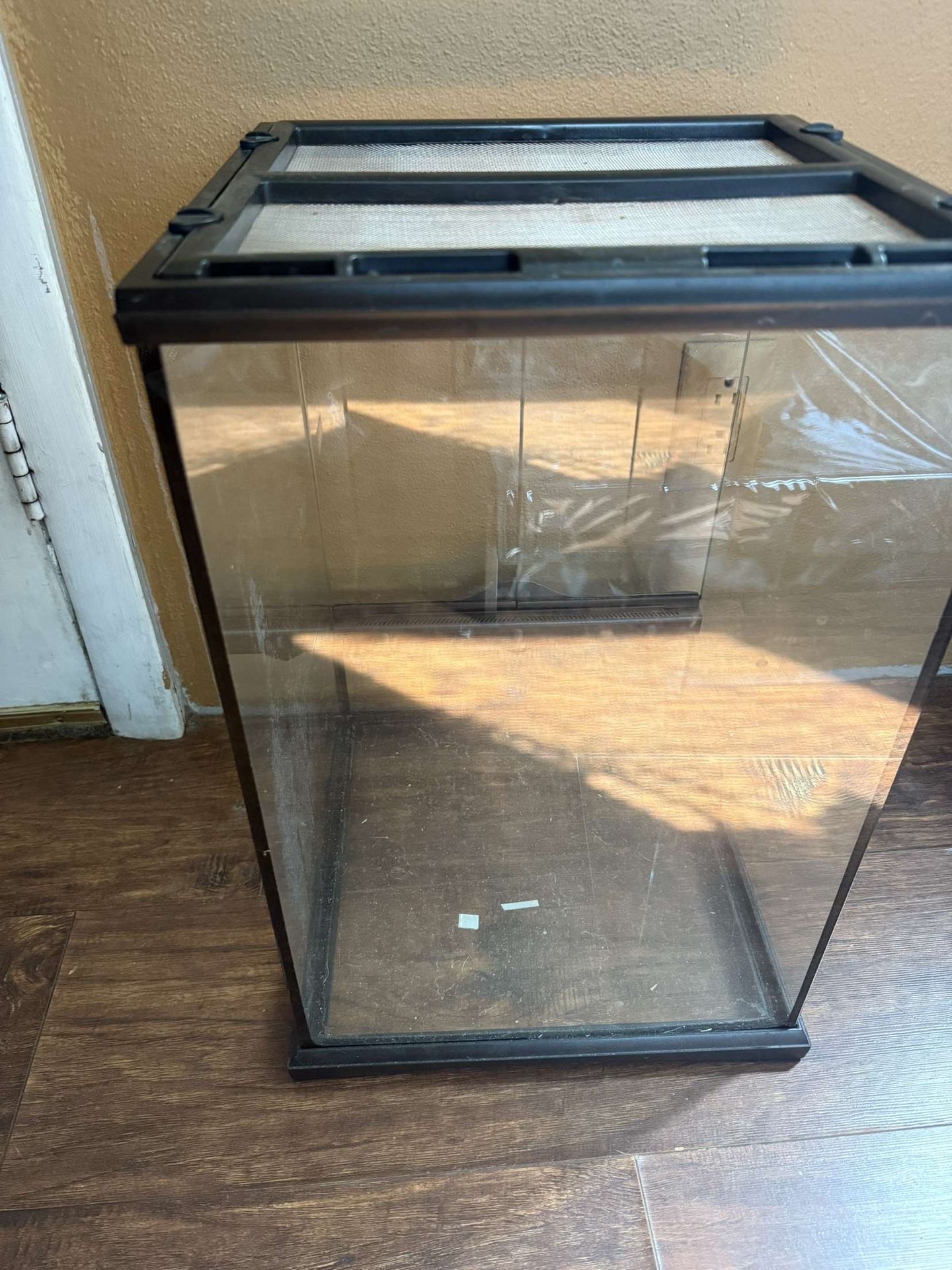 Reptile Tank 