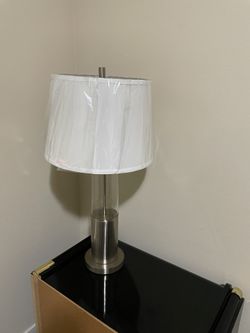 2 Bedside Lamps