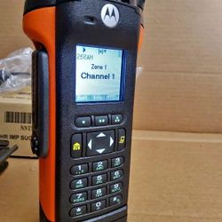 MOTOROLA APX 8000 P25
MULTI-BAND TWO WAY
RADIO ORANGE