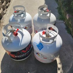Full New Propane Tanks 