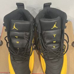 Air Jordan 12s Men’s BLK/gold 8.5