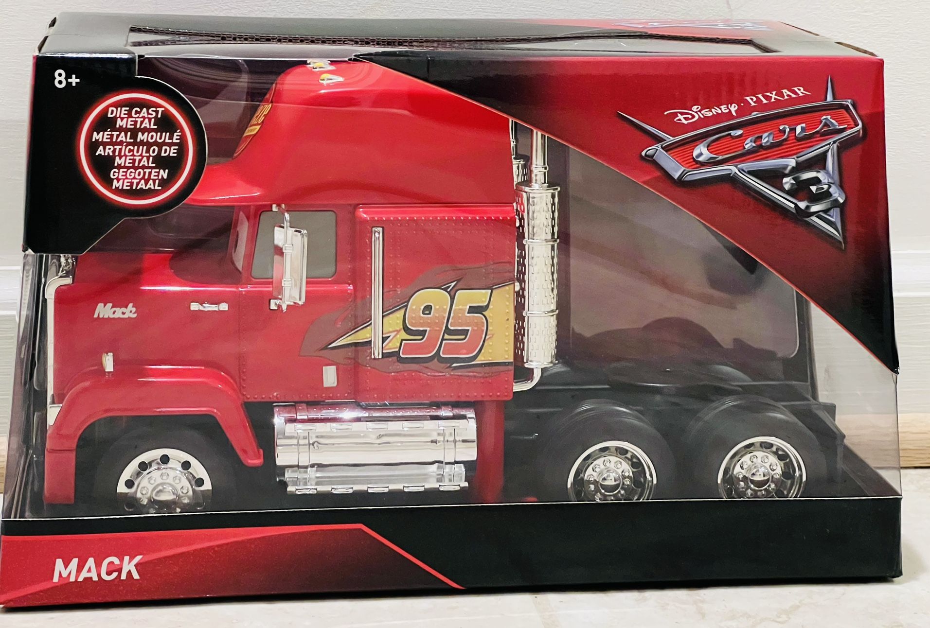 Jada Disney Pixar Cars 3, DieCast Mack Truck Cab Toy, 1:24 Scale