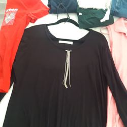 Womens Clothes In EXCELLEN CONDITION For $3 And $2 Each 