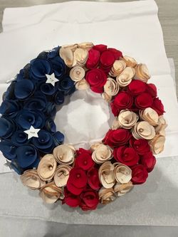 Holiday wreath
