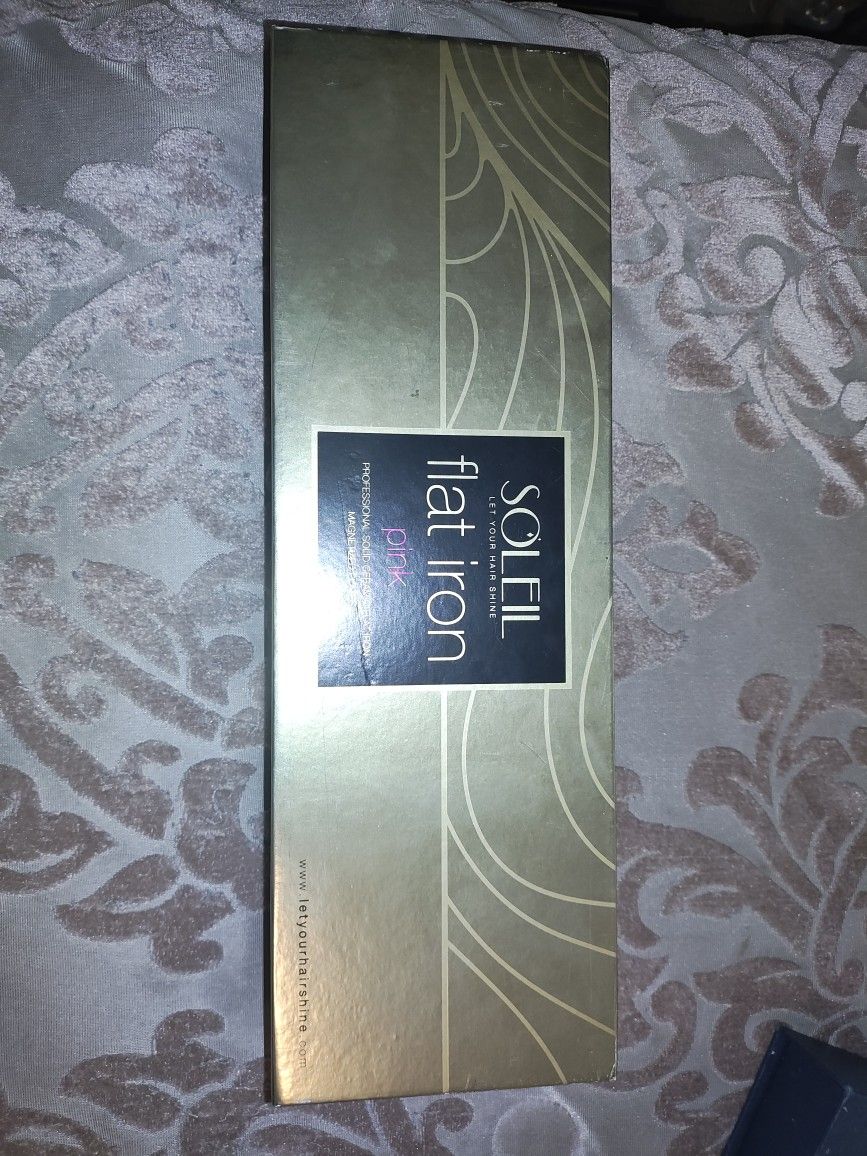 New Soleil hair Straightener