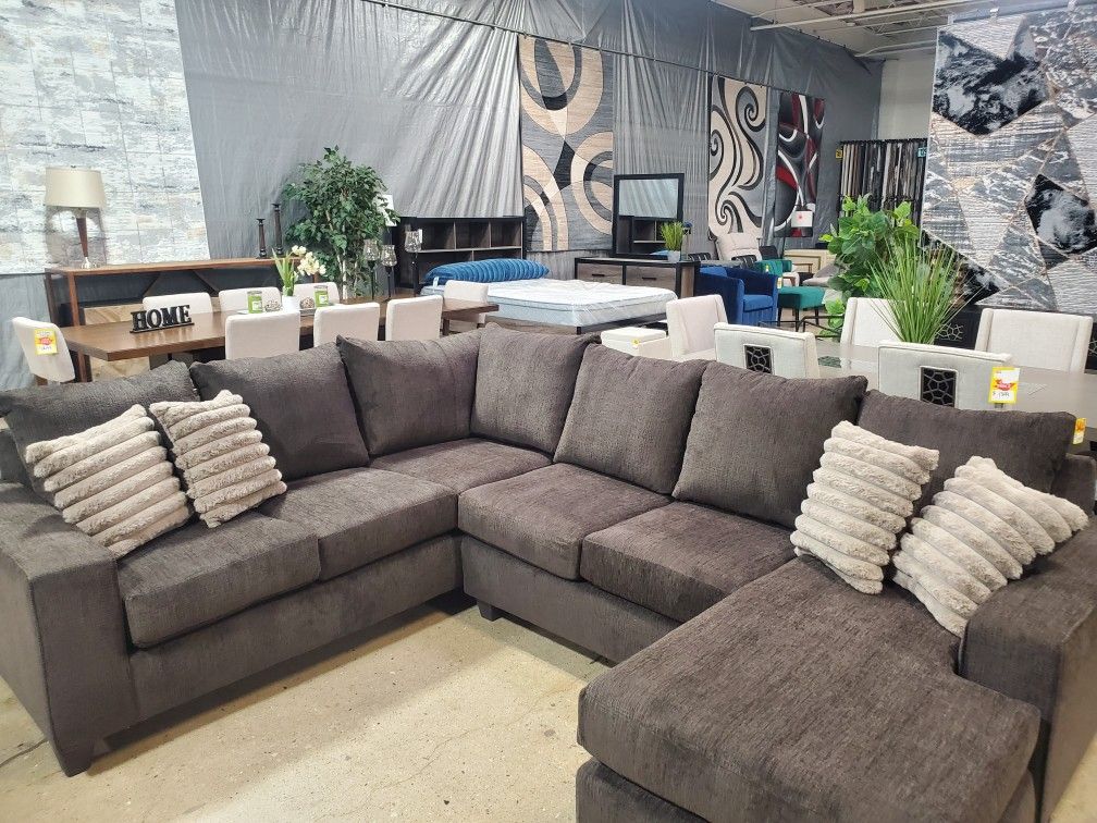 Beautiful Brown 2 Pc Sofa Sectional With Reversible Chaise (New)