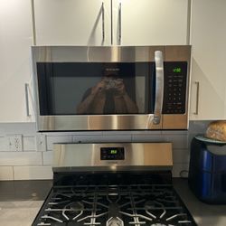 Frigidaire Over The Range Microwave