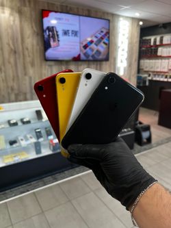 Apple iPhone XR 64 GB (Desbloqueados) + Garantia
