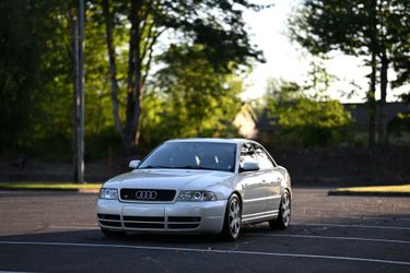 2000 Audi S4