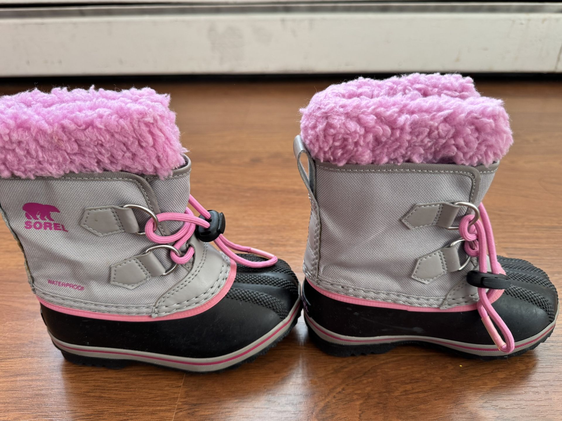 Sorel Boots Yoot Pac Kids Size 9