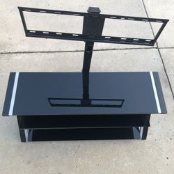 TV Stand w/shelves