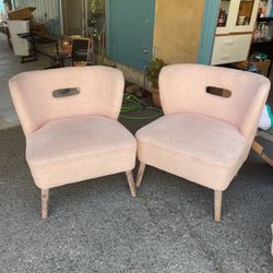 Pink Sitting Chairs 