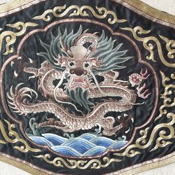 Chinese silk embroidery