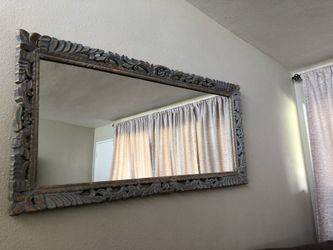 Wall mirror