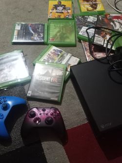 XBOX ONE W/30 GAMES 2 CONTROLLERS 