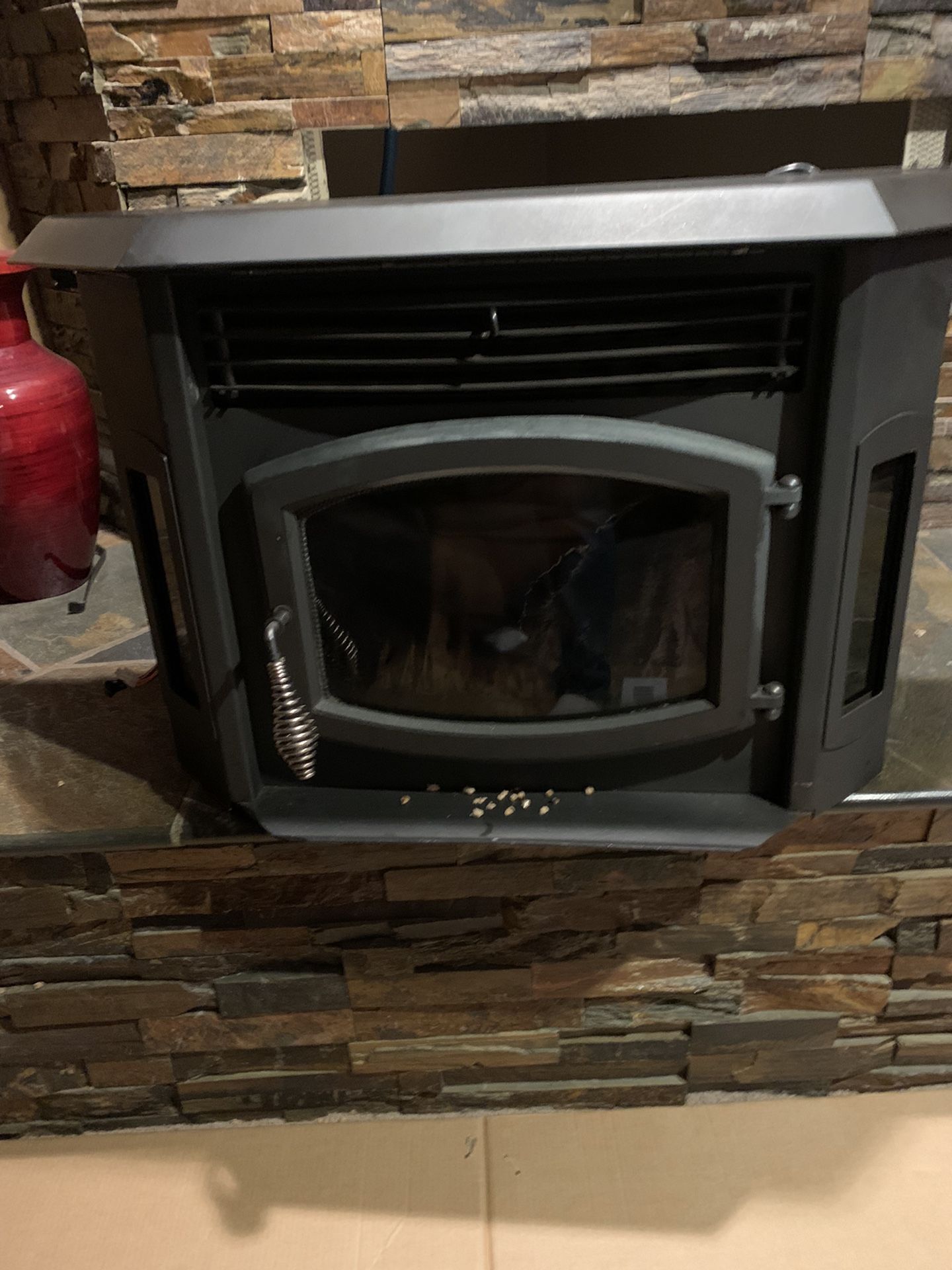 Breckwell Pellet Stove for Sale in Federal Way, WA - OfferUp