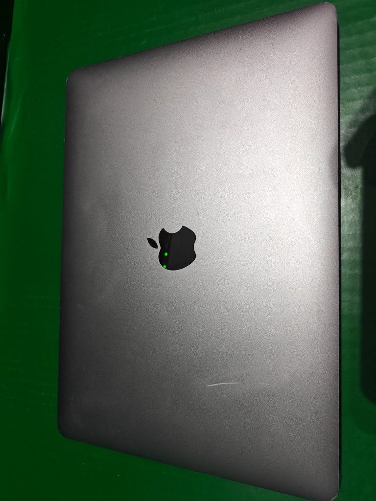 2020 MacBook Air For Parts