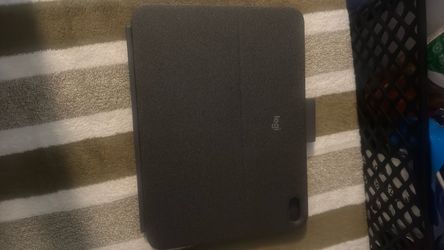 Logitech iPad case