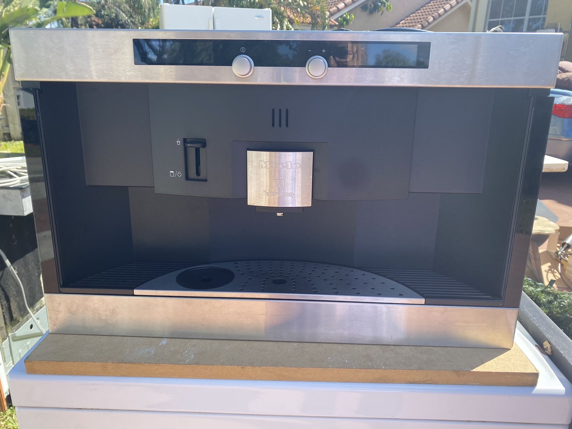 Miele Nespresso Coffee Machine Cva 2650