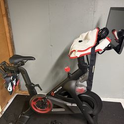 Peloton Bike