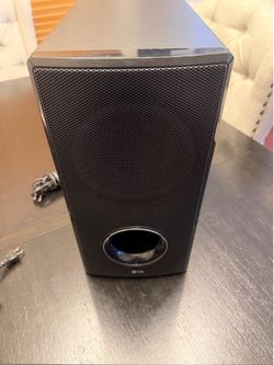 LG Soundbar With Remote Bluetooth Excellent Condition  (Cross streets are Camino al Norte and Tropical)