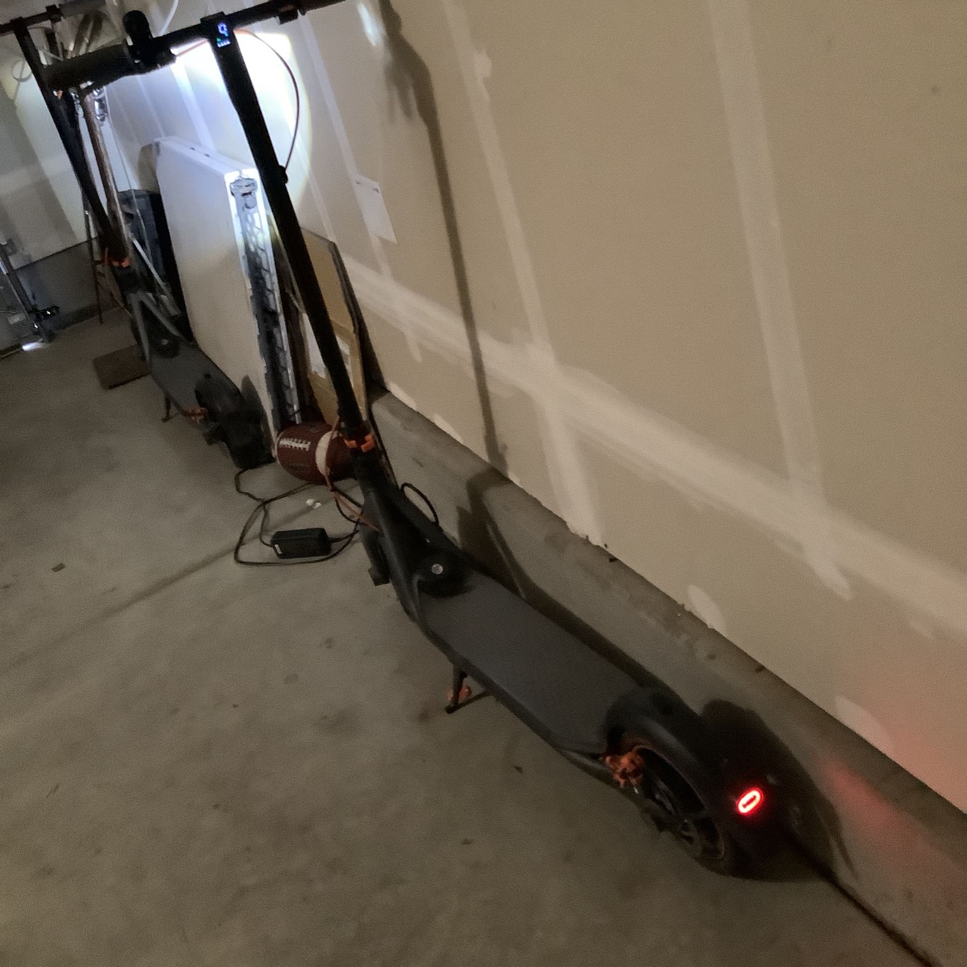 Nine Bot Scooter