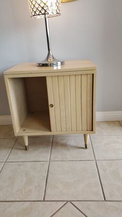 Night stand tables