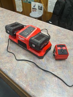 M18 18V Lithium-Ion Dual Bay Super Battery Charger with FORGE 6.0Ah Battery Pack (2-Pack)