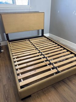 Full bed frame