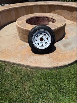Utility trailer tires