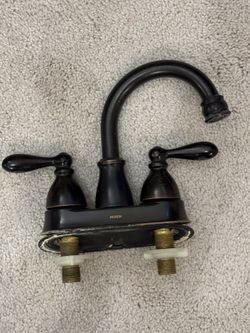 Elegant Water Faucet 