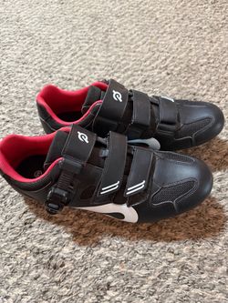 Peloton Shoes Size 46 (M 12)