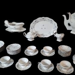 40 Piece Johann Haviland Blue Garland Fine China Set