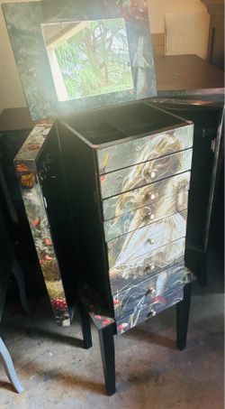 Alice in Wonderland standing jewelry armoire
