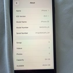 Apple Iphone se 64gb unlocked  $50 can use with any sim network globally