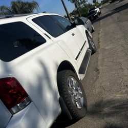 2011 Nissan Armada