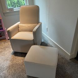 Glider Chair With Foot Rest- Great Condition 